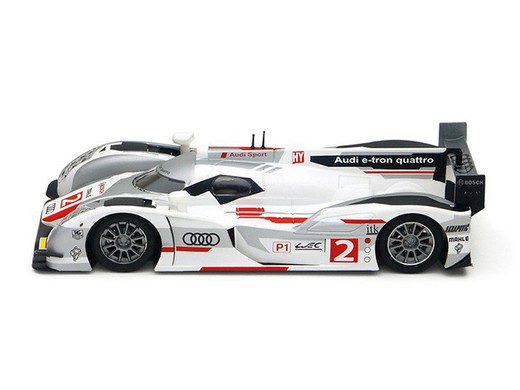 Coche Audi R18 e-tron quattro 24h Le Mans 12