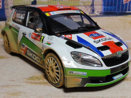 Caroceria Skoda Fabia S2000 1/24