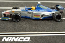 Coche Formula 1 Minardi Gene