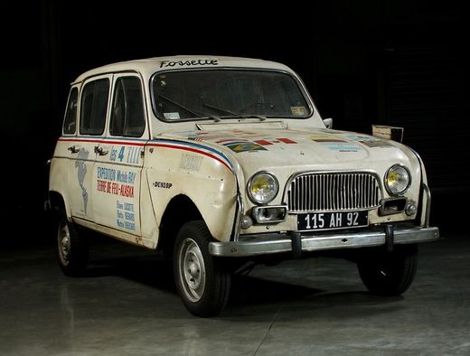 Coche Renault 4L Tierra de Fuego
