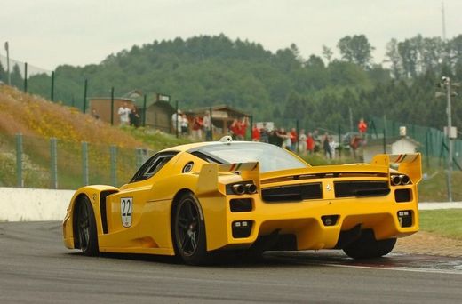 Ferrari FXX Amarillo