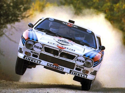 Lancia 037 -Martini-