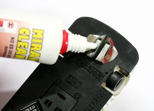 Limpiador trencillas y neumáticos 60ml