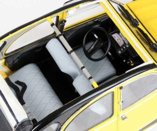 Maqueta Citroen 2CV 1/24