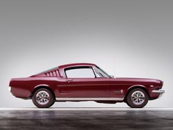 Maqueta Ford Mustang Fastback 1/24