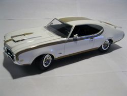 Maqueta Hurst Olds Cutlass 1/25