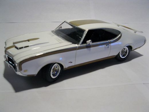 Maqueta Hurst Olds Cutlass 1/25