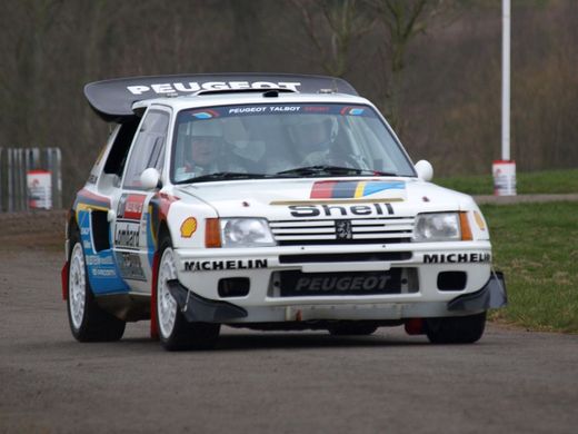 Maqueta Peugeot 205 EV2 1/24
