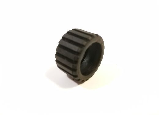 Neumatico rayado corte Chapo perfil bajo