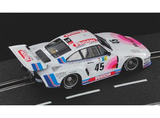 Porsche 935 K2 Team Ricoh Kremer